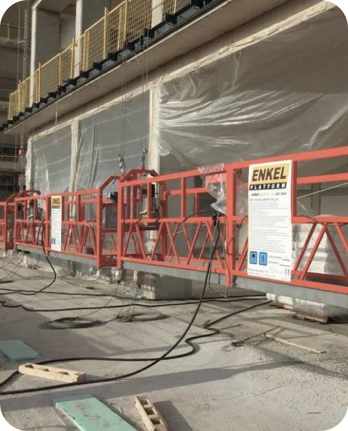 Motorlu asma iskele. Gandola platform